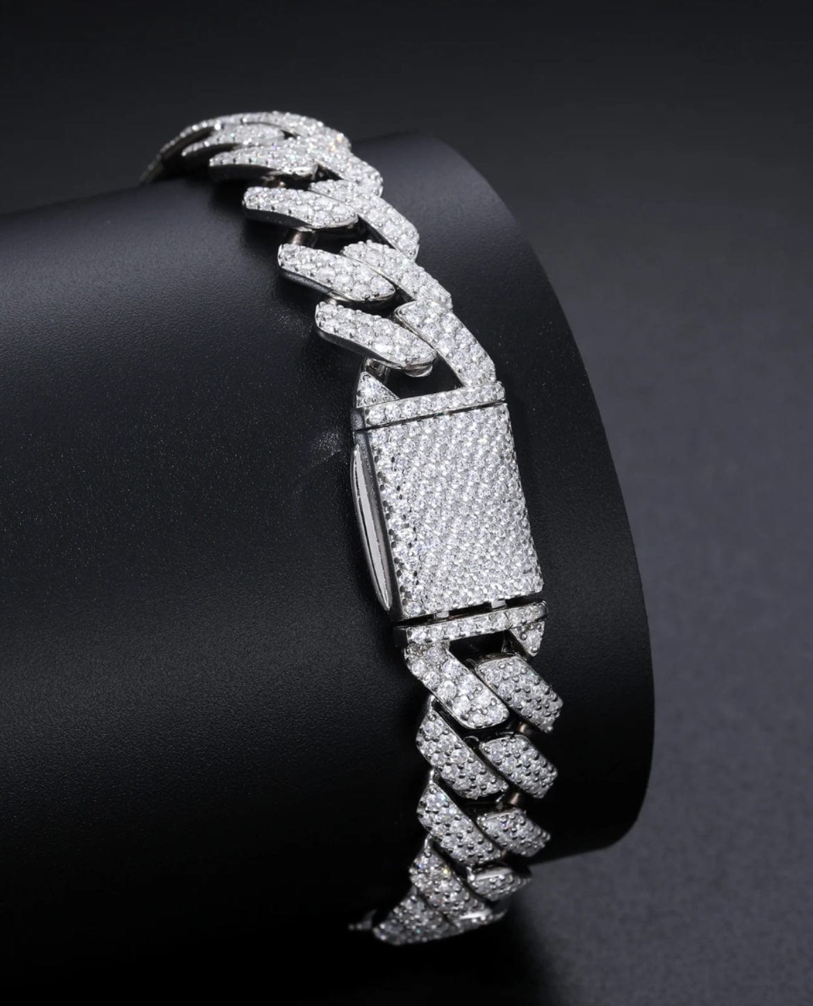 Bracelet (Kopie) 12 MM Straight Edge Cuban Link Bracelet - White Gold