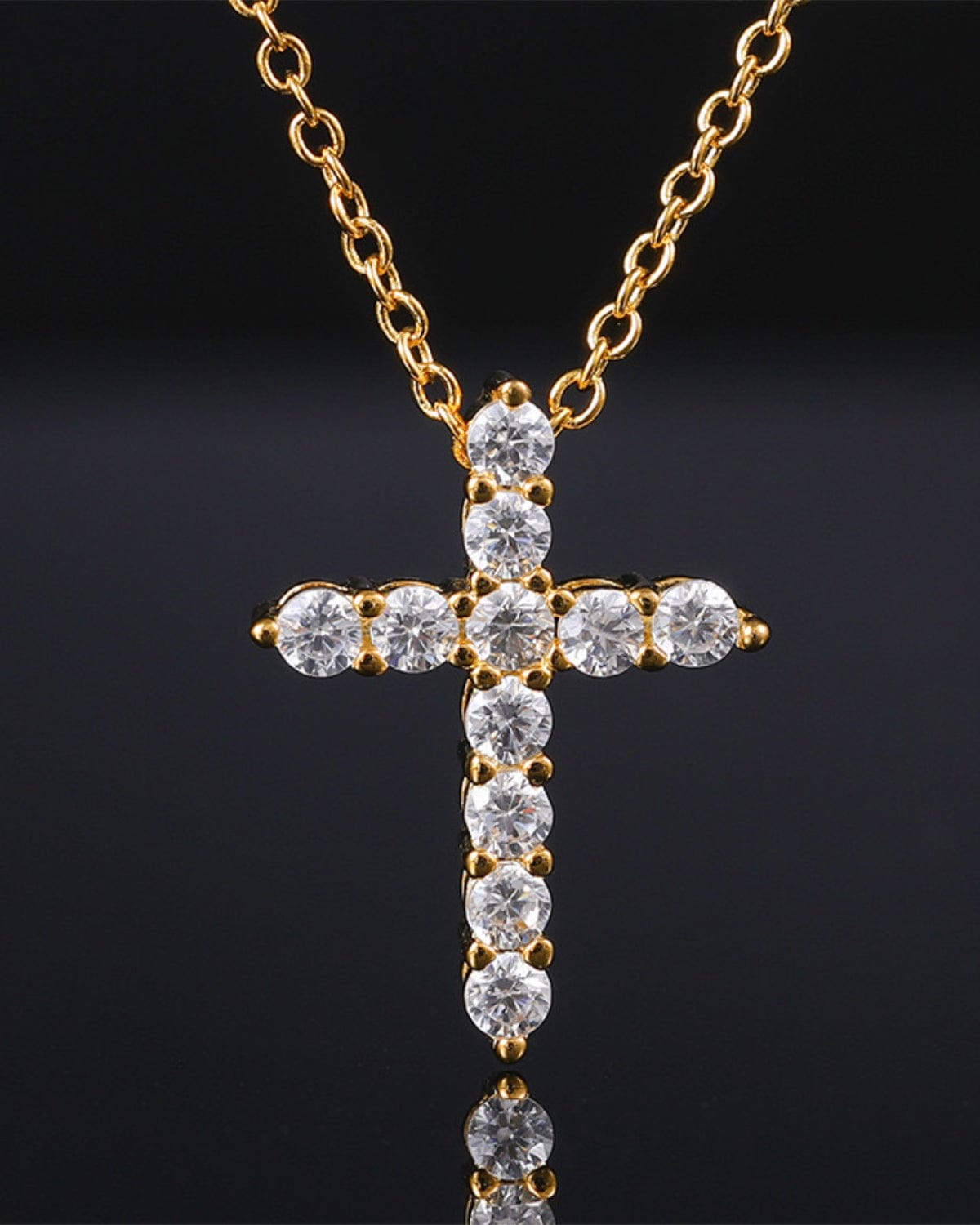 Pendant Fine Cross Necklace - Gold