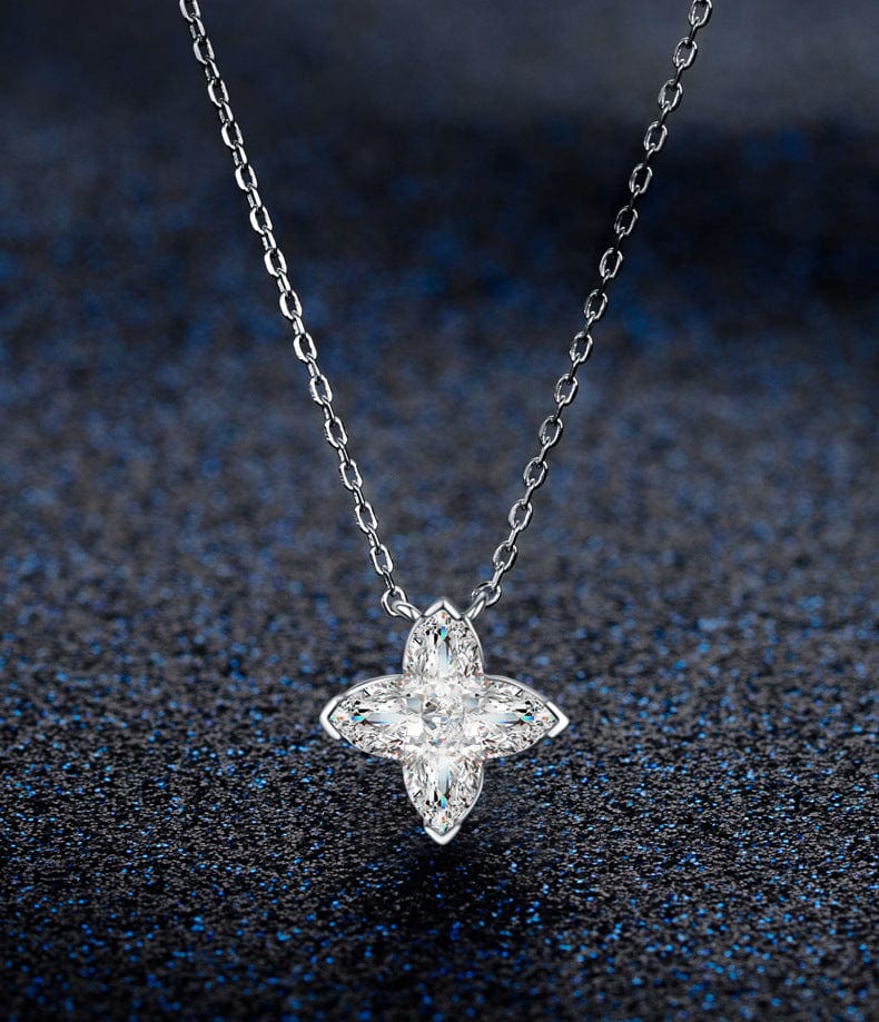 Pendant LV Cut Necklace - White Gold