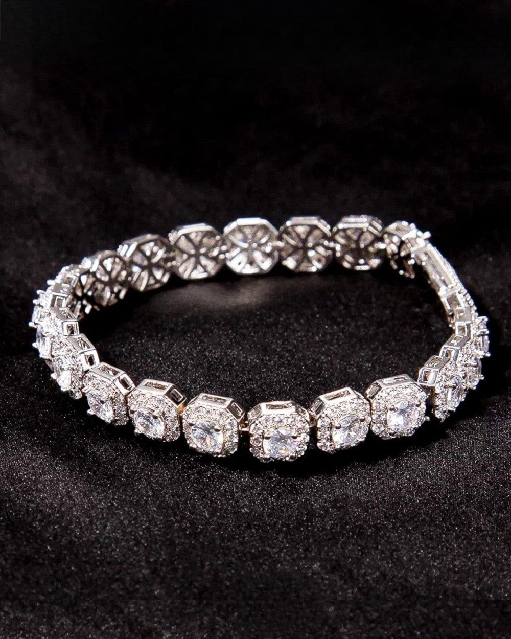 Bracelet 10 MM Square Tennis Bracelet - White Gold